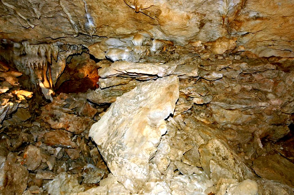 Sépulture datant du néollithique