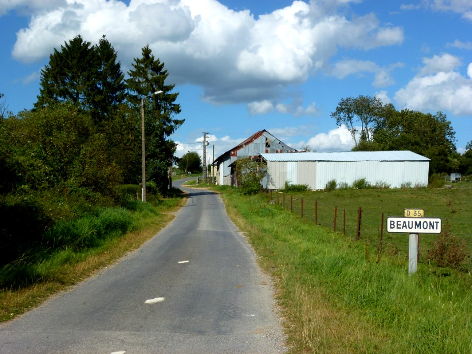 Séry (Ardennes) city limit sign Beaumont