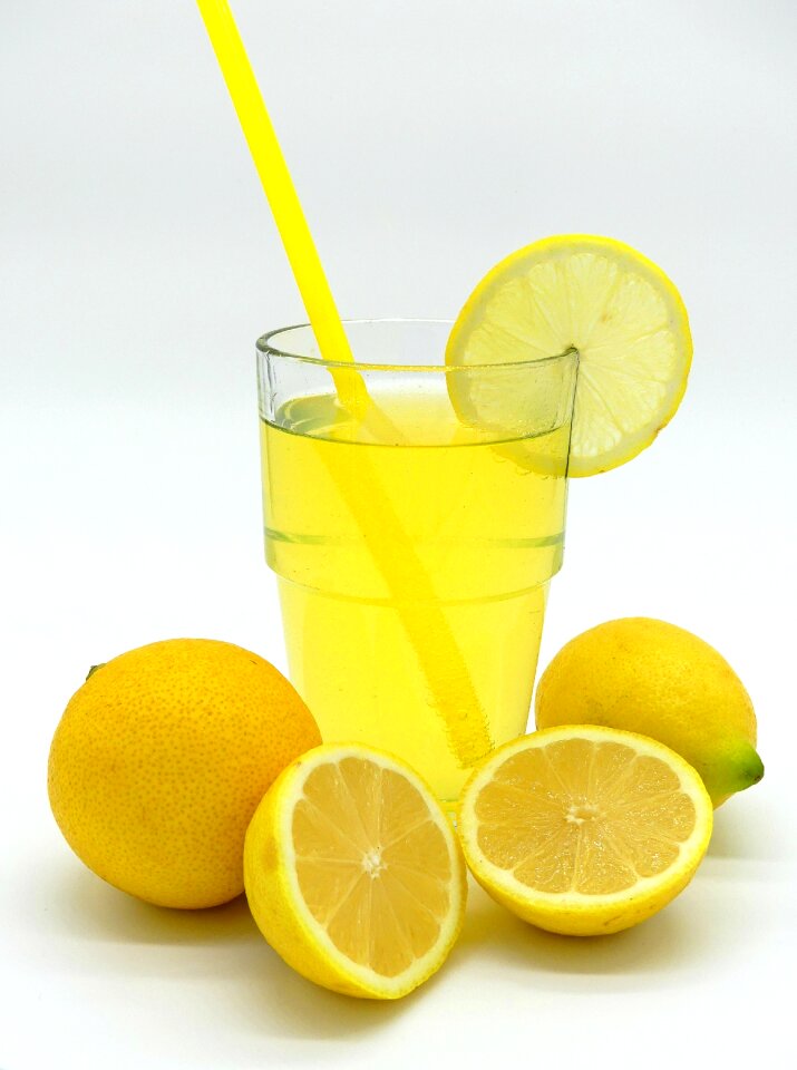 Erfrischungsgetränk lemons fruits