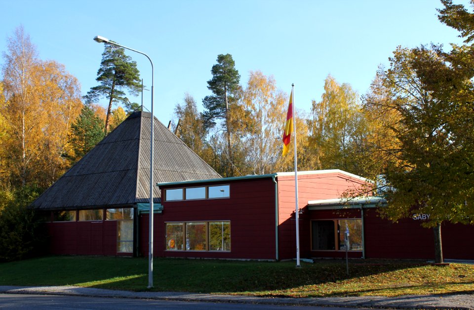 Säby kyrka, Salems centrum