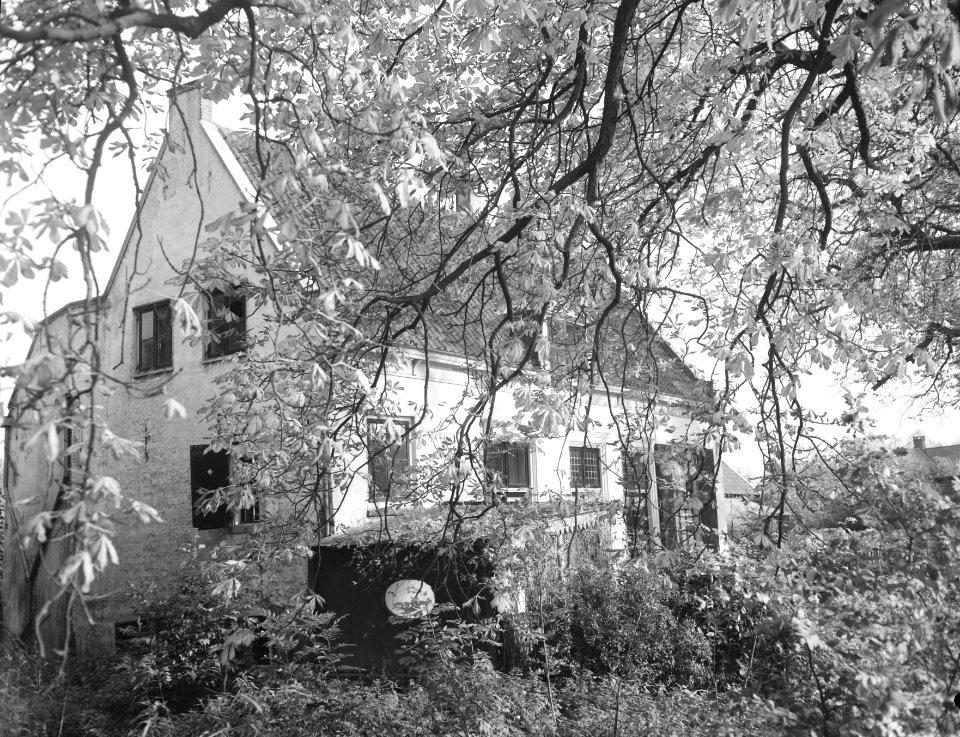 Rustig landhuisje in het groen aan de Vecht, Bestanddeelnr 906-7782