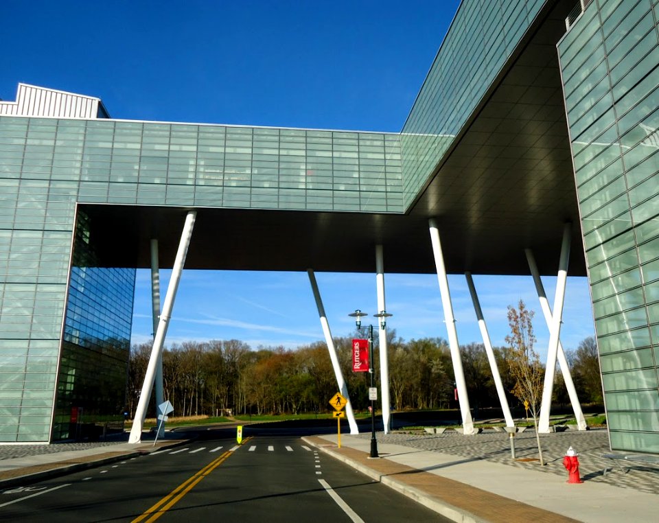 Rutgers building on stilts Livingston campus