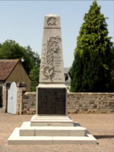 Ségrie (Sarthe) monument aux morts (01)