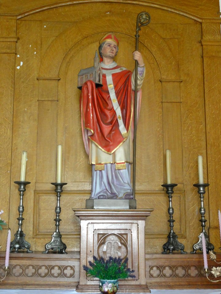 Séry-lès-Mézières (Aisne) église Saint-Martin statue d'un saint