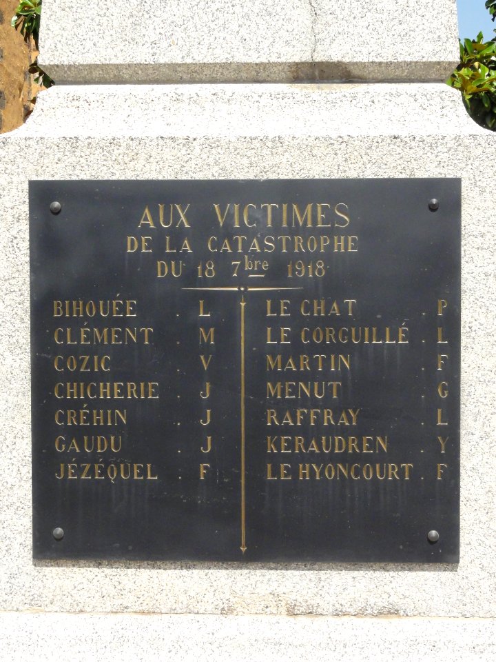 Ségrie (Sarthe) monument aux morts (03)