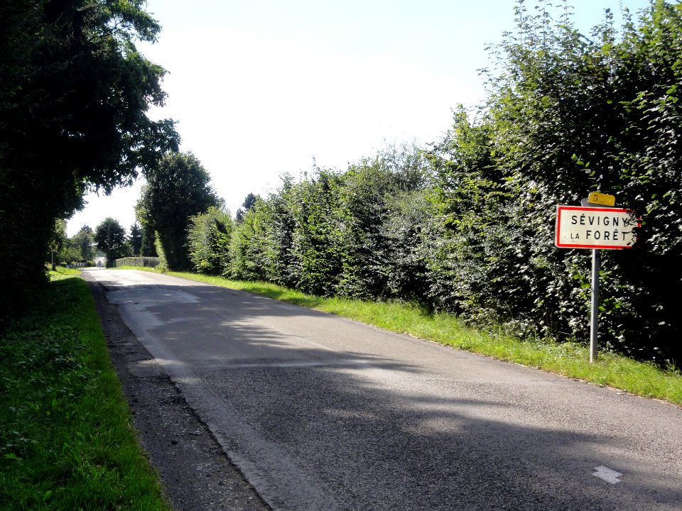 Sévigny-la-Forêt (Ardennes) city limit sign