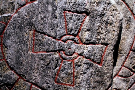 Sö 274, kors