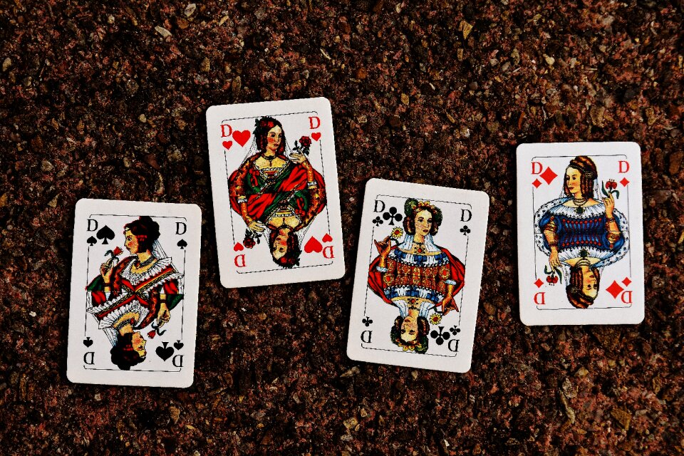 Card game gambling heart