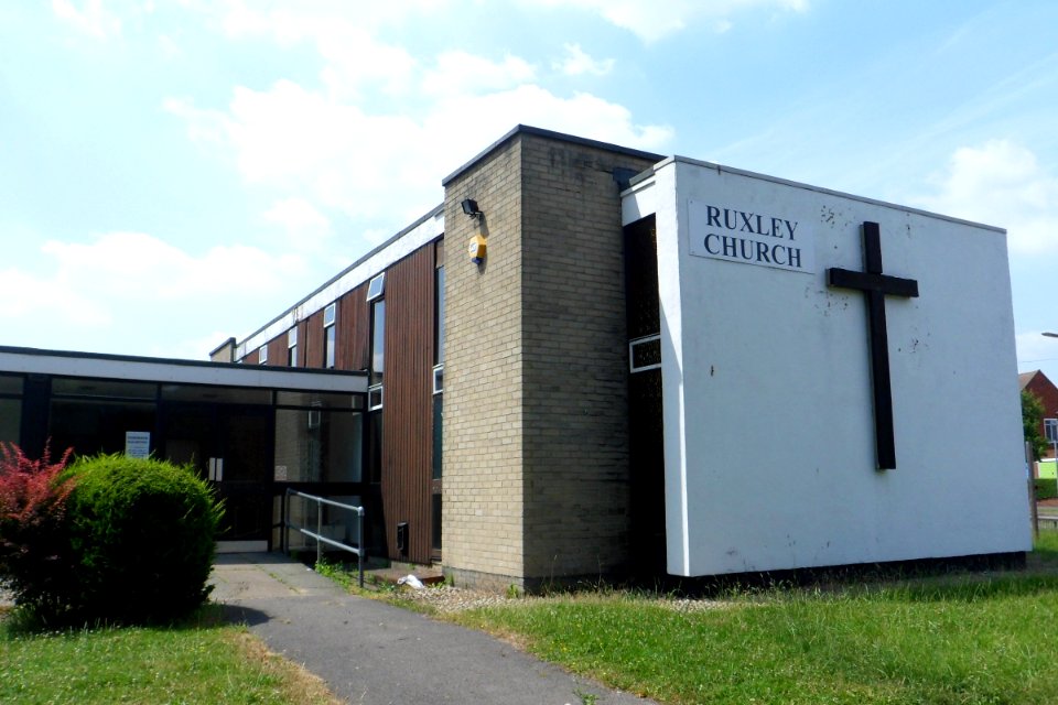 Ruxley Church (Old Building), Ruxley Lane, West Ewell (July 2013) (7)