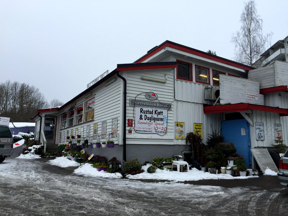 Rustad kjøtt og dagligvarer