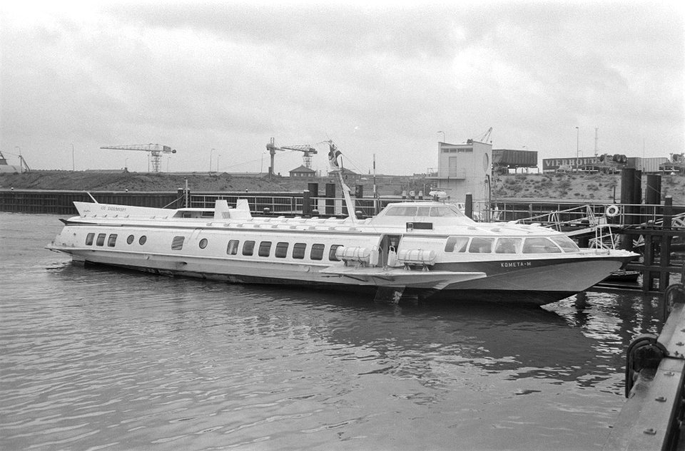Russische vleugelboot in haven van Scheveningen, Bestanddeelnr 924-7902