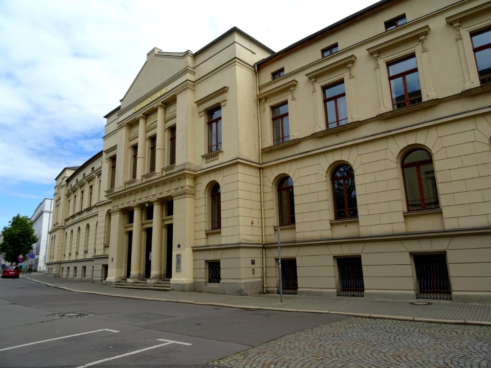Rudolf-Diener-Straße 2