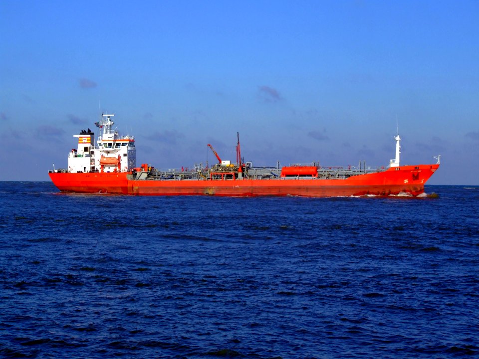 Rubino p4 approaching Port of Rotterdam, Holland 25-Jan-2007