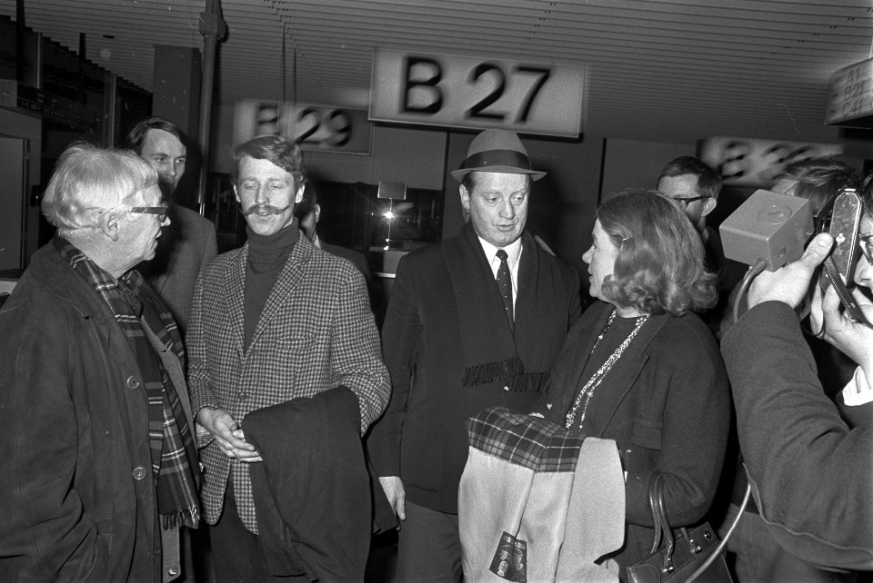 Rudolf Sternau terug in Nederland na gevangenisstraf in Oost Duitsland wegens me, Bestanddeelnr 922-2160
