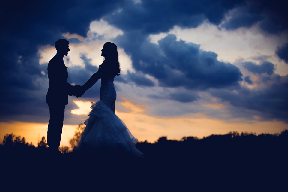 Dusk love man