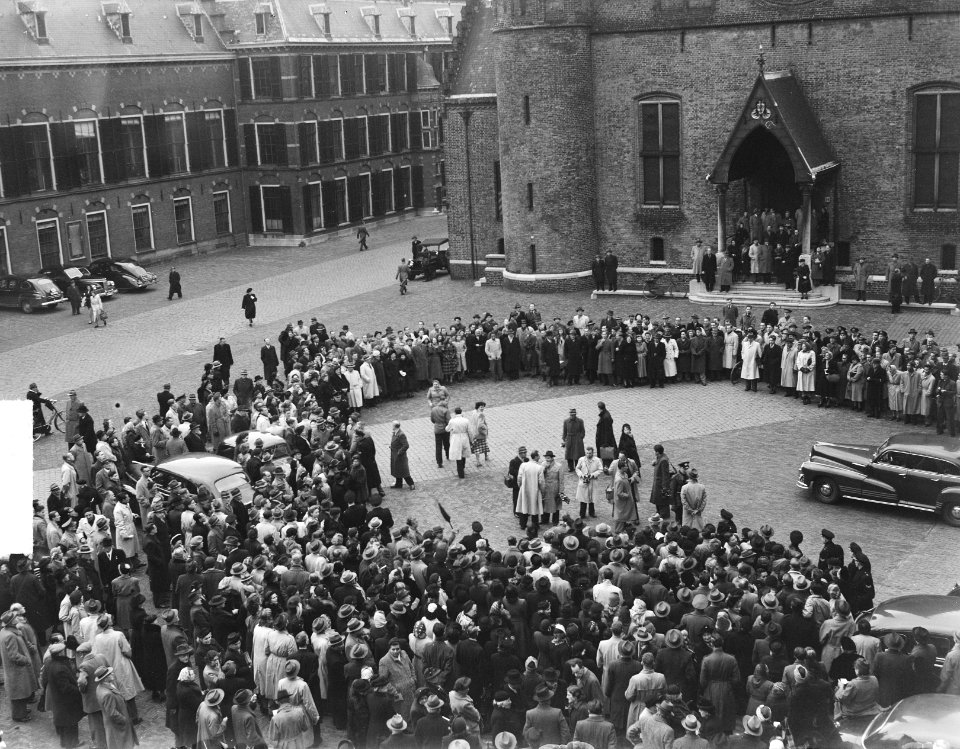 RTC in Tweede Kamer demonstraties op het Binnenhof, Bestanddeelnr 903-7373