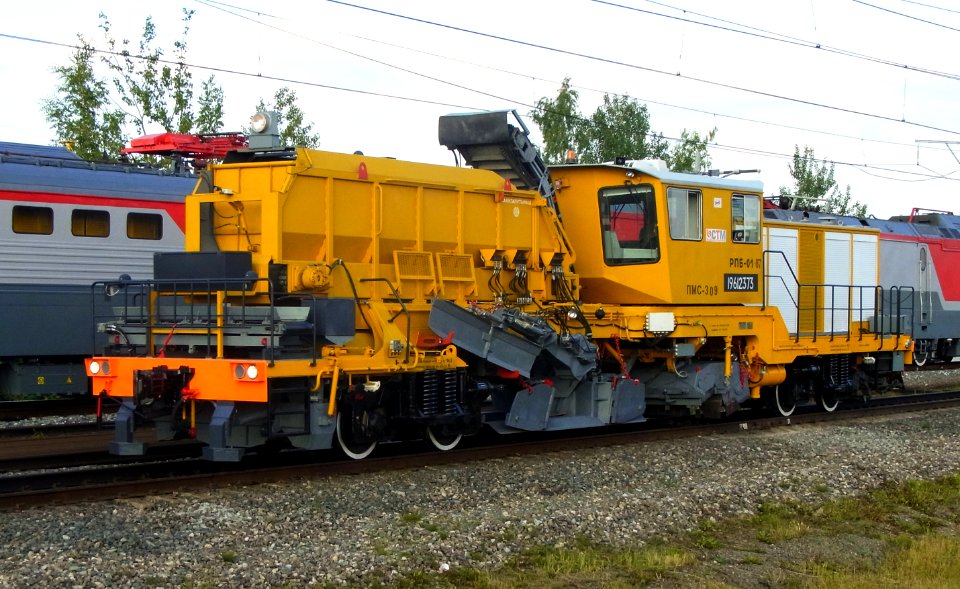 RPB-01-87 - EXPO-1520 train parade 2017