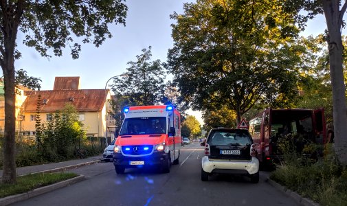 RTW des DRK Tübingen in der Hechinger Straße