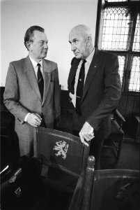 RSV-enquetecommissie getuigen. A. Rijke (l) en ir. J. Bout, Bestanddeelnr 932-9360