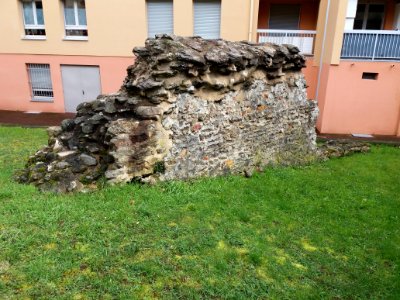 Rue des Farges - Thermes antiques de Lyon - Mur