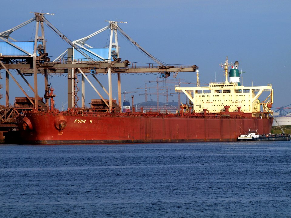 Ruhr N IMO 8410108 Pic6 05July2009, Port of Rotterdam
