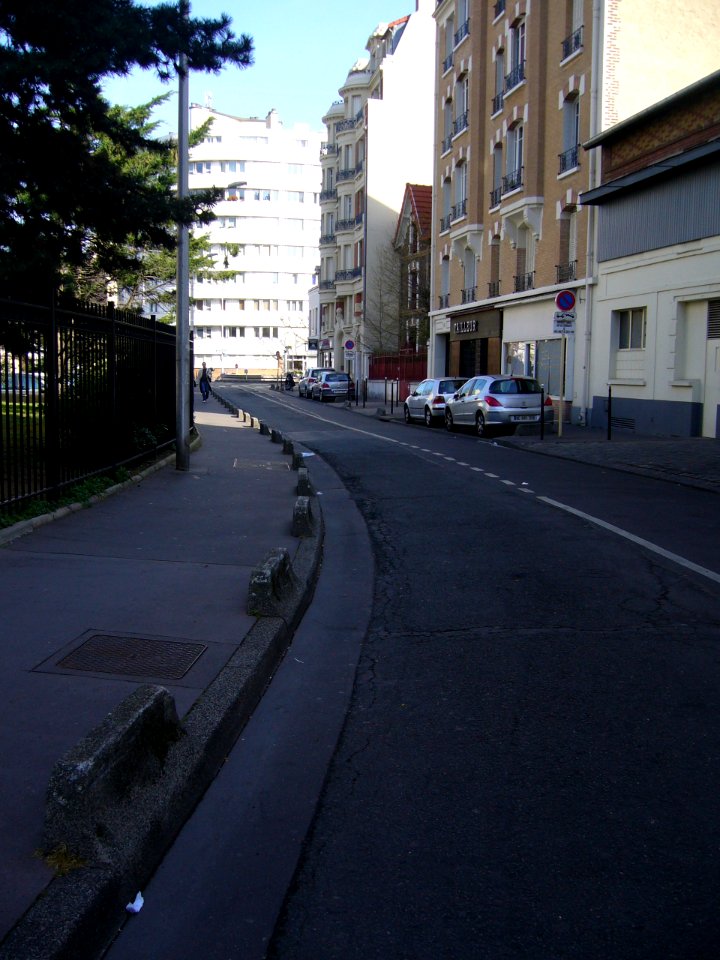 Rue Franklin, Courbevoie, France 01