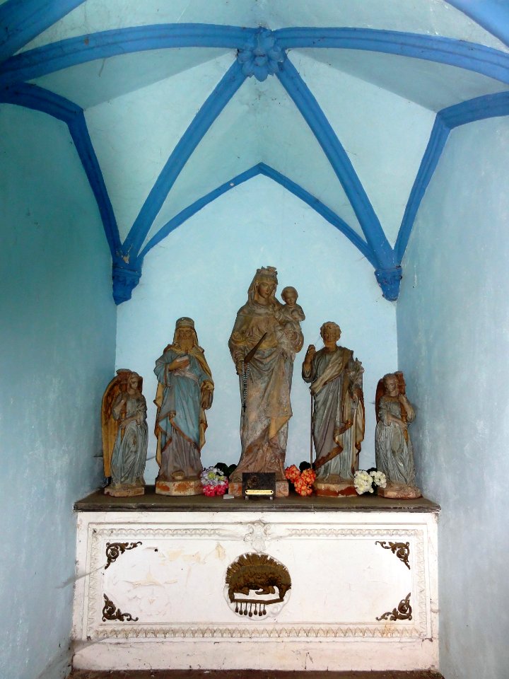 Ruesnes (Nord, Fr) chapelle, D 100, intérieur
