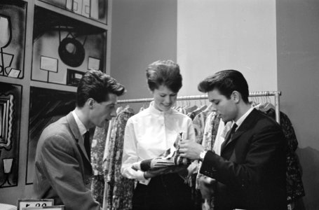 Rudi Carrelshow met Cliff Richard, Bestanddeelnr 913-7391
