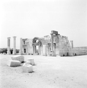 Ruïnes van de oude synagoge in Kfar Bar'am, Bestanddeelnr 255-2580