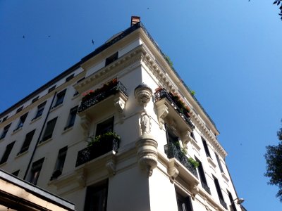 Rue de l'Abbaye d'Ainay - Madone à l'angle du 10