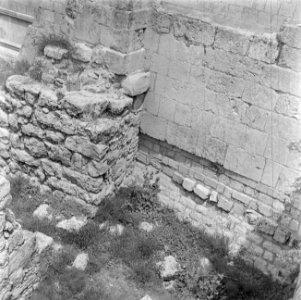 Ruine onder de fundamenten van de kerk van de Verheerlijking op de Taborberg in , Bestanddeelnr 255-0931