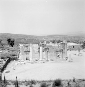 Ruïnes van de oude synagoge in Kfar Bar'am, Bestanddeelnr 255-2578