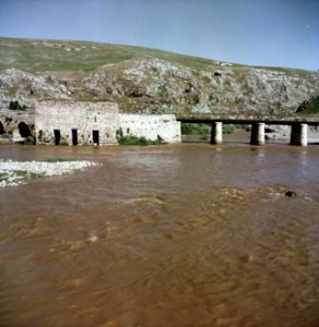 Ruines, bruggen, rivieren, Bestanddeelnr 250-8298