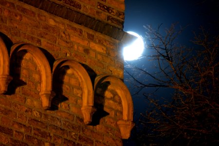 Saint Nicholas church Spandau with moon 2020-04-07 06