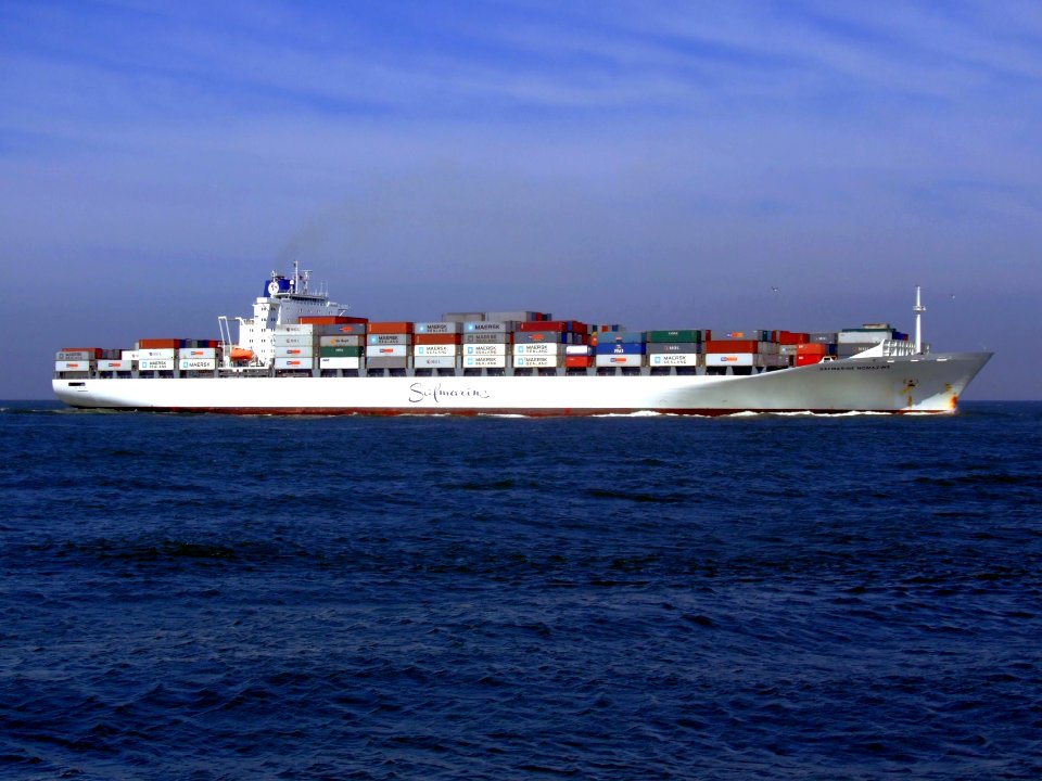 Safmarine Nomazwe p08 approaching Port of Rotterdam, Holland 19-Apr-2007