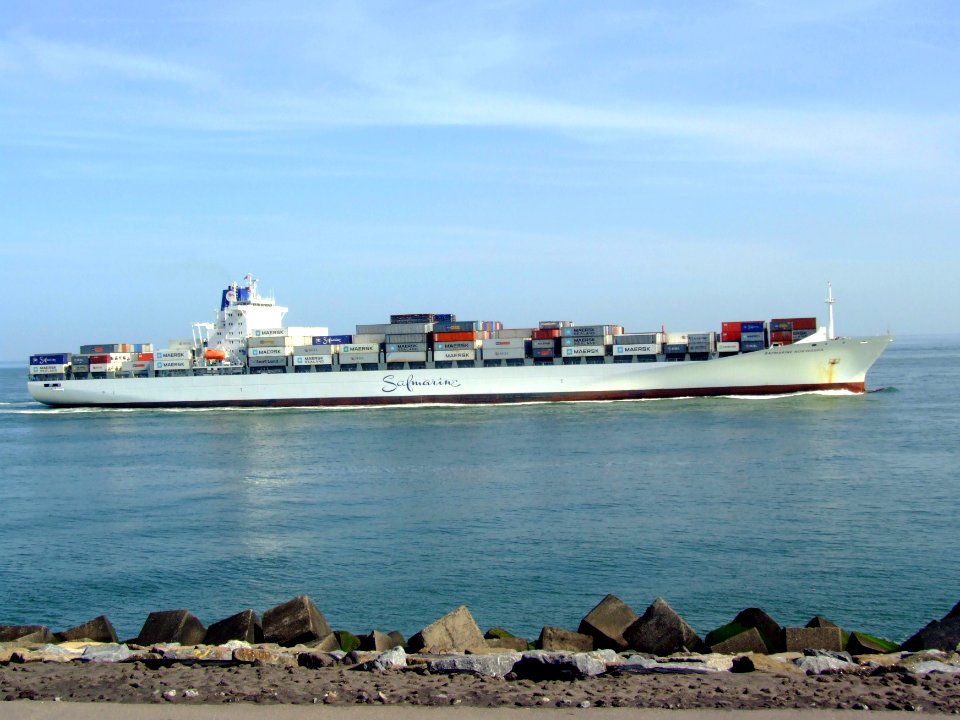 Safmarine Nokwanda p14 approaching Port of Rotterdam, Holland 20-May-2007