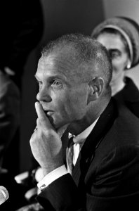 Ruimtevaarder John Glenn, Bestanddeelnr 918-2898