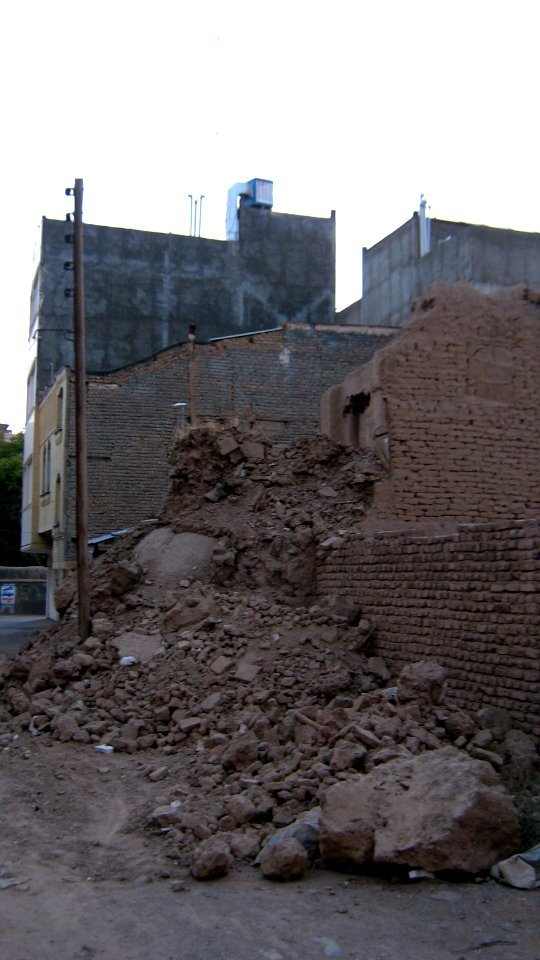 Ruins of an Old brick thatch house - North Qavvani ave - near Al-Reza Mosque - Nishapur 15