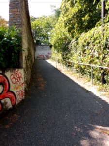 Sainte-Foy-lès-Lyon - Chemin Léon Favre - En montant à l'ouest, depuis l'avenue Valioud