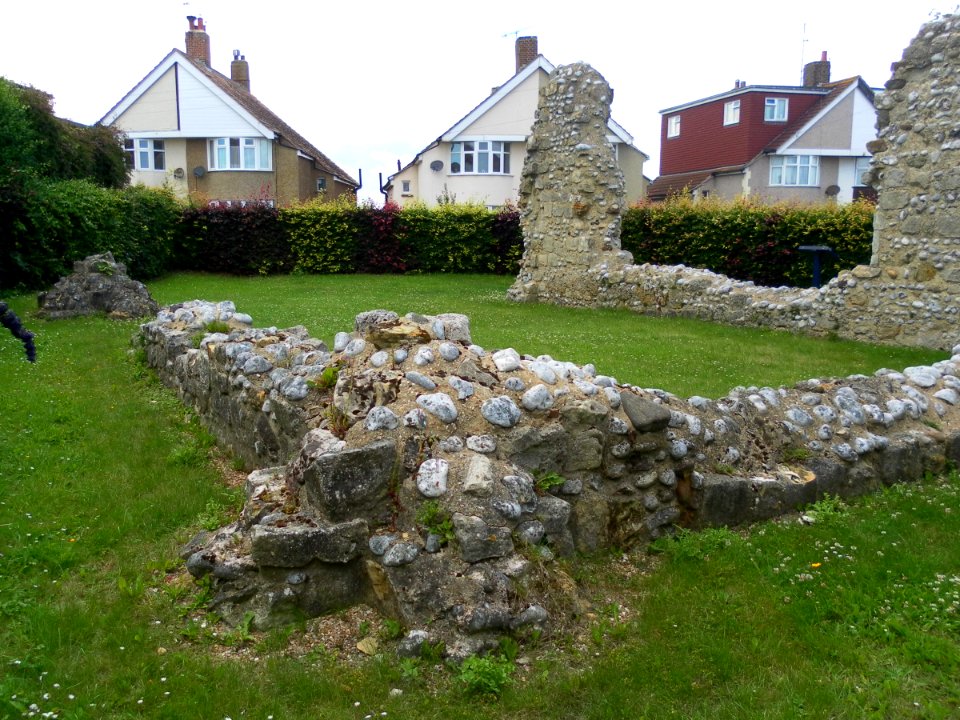 Ruin of St Mary's Chapel, Hythe Avenue, Bulverhythe (NHLE Code 1353218) (June 2011) (1)