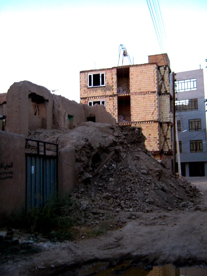Ruins of an Old brick thatch house - North Qavvani ave - near Al-Reza Mosque - Nishapur 01
