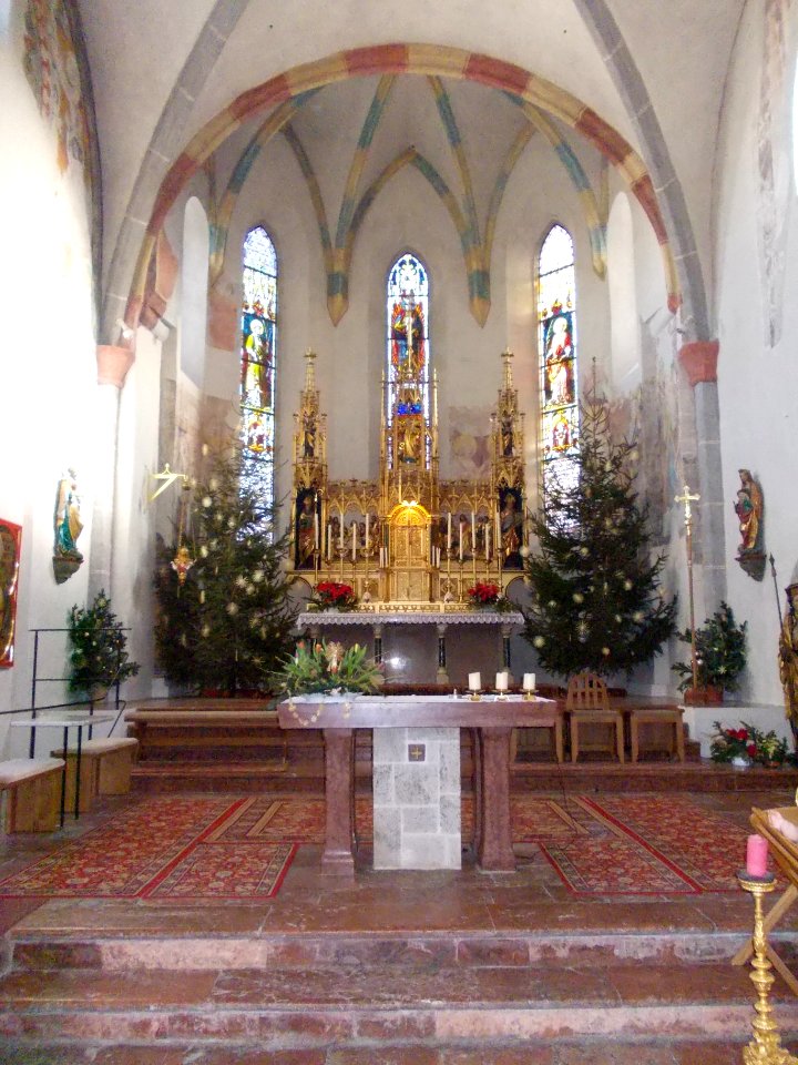 Saint Hippolytus Church (Zell am See) 04