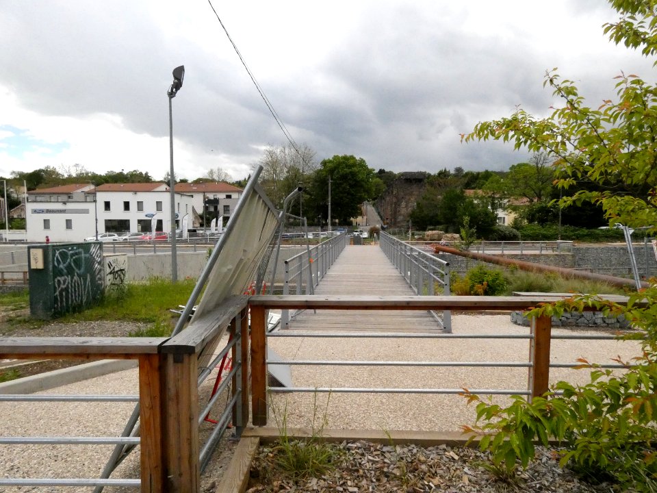 Sainte-Foy-lès-Lyon - Passerelle sur l'Yzeron - Depuis le chemin de Montray