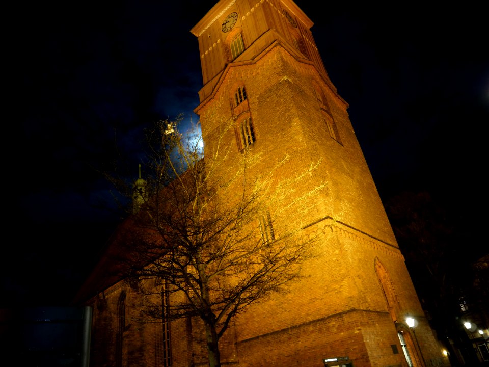 Saint Nicholas church Spandau at night 14