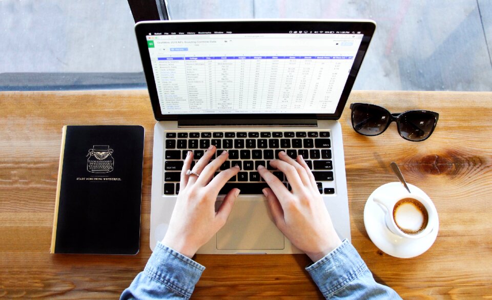 Computer hands laptop