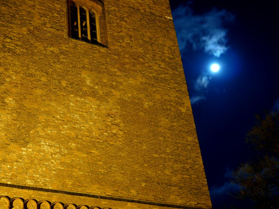 Saint Nicholas church Spandau at night 03