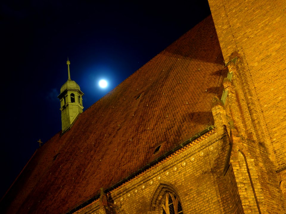 Saint Nicholas church Spandau at night 08