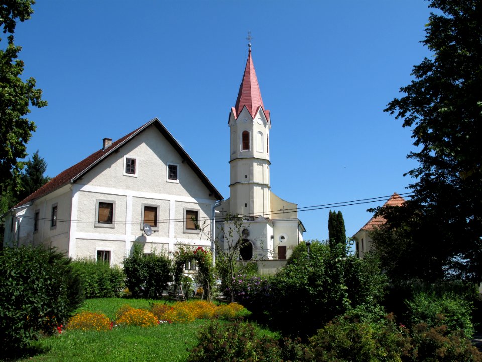 Saint Martin Church, Sromlje 01