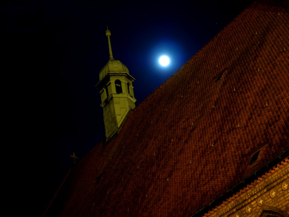 Saint Nicholas church Spandau at night 09