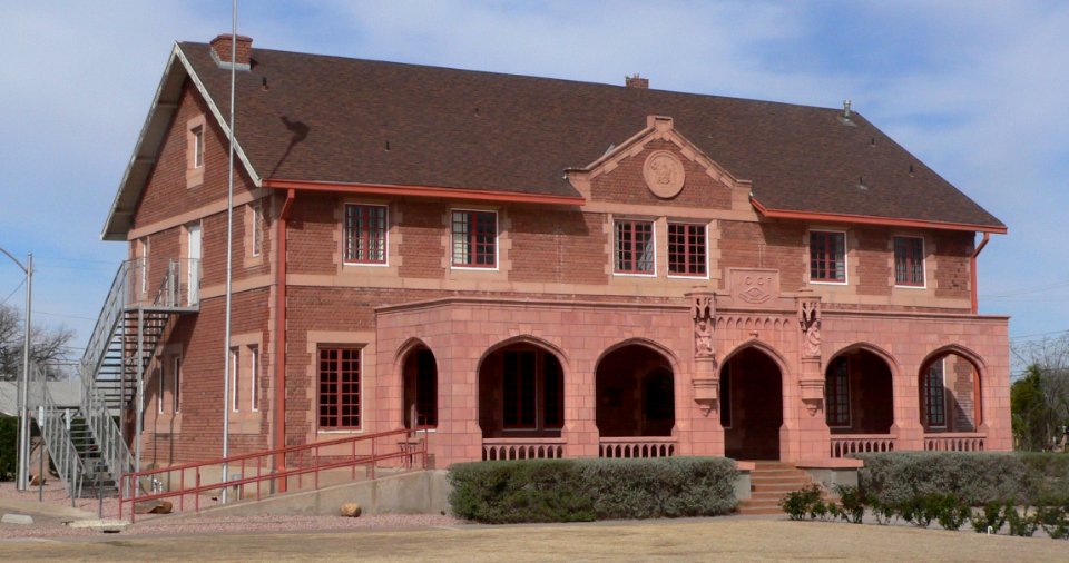 Safford, Arizona IOOF home from SE 1